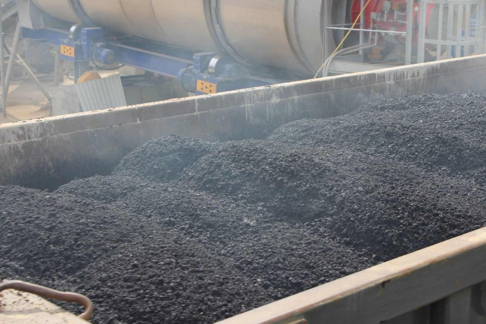 В башкирском Салавате открыли резервуарный парк производства битума