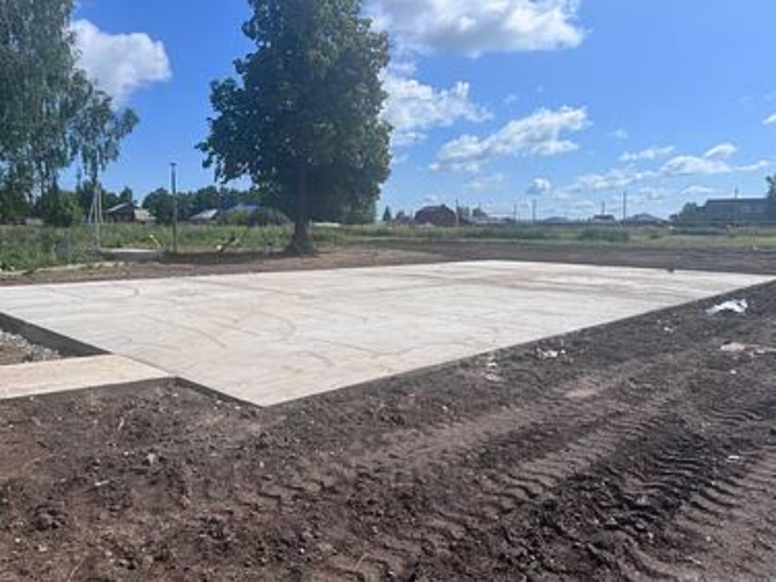 В селе Ташкиново продолжается благоустройство общественной территории