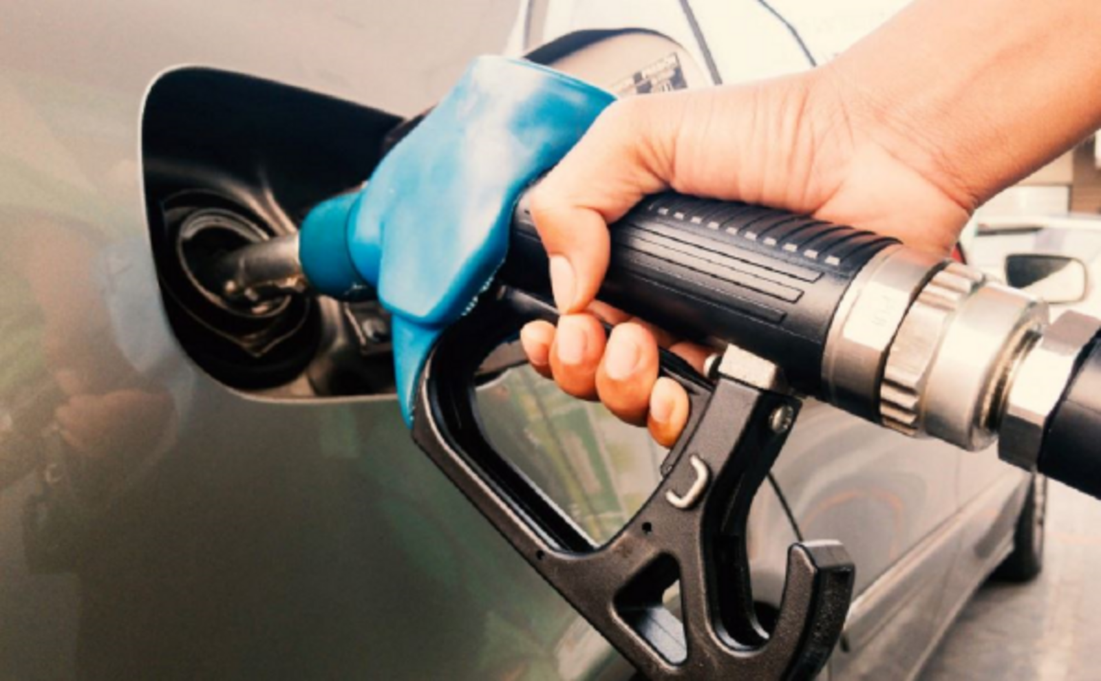 В Уфе впервые в 2021 году снизились цены на бензин