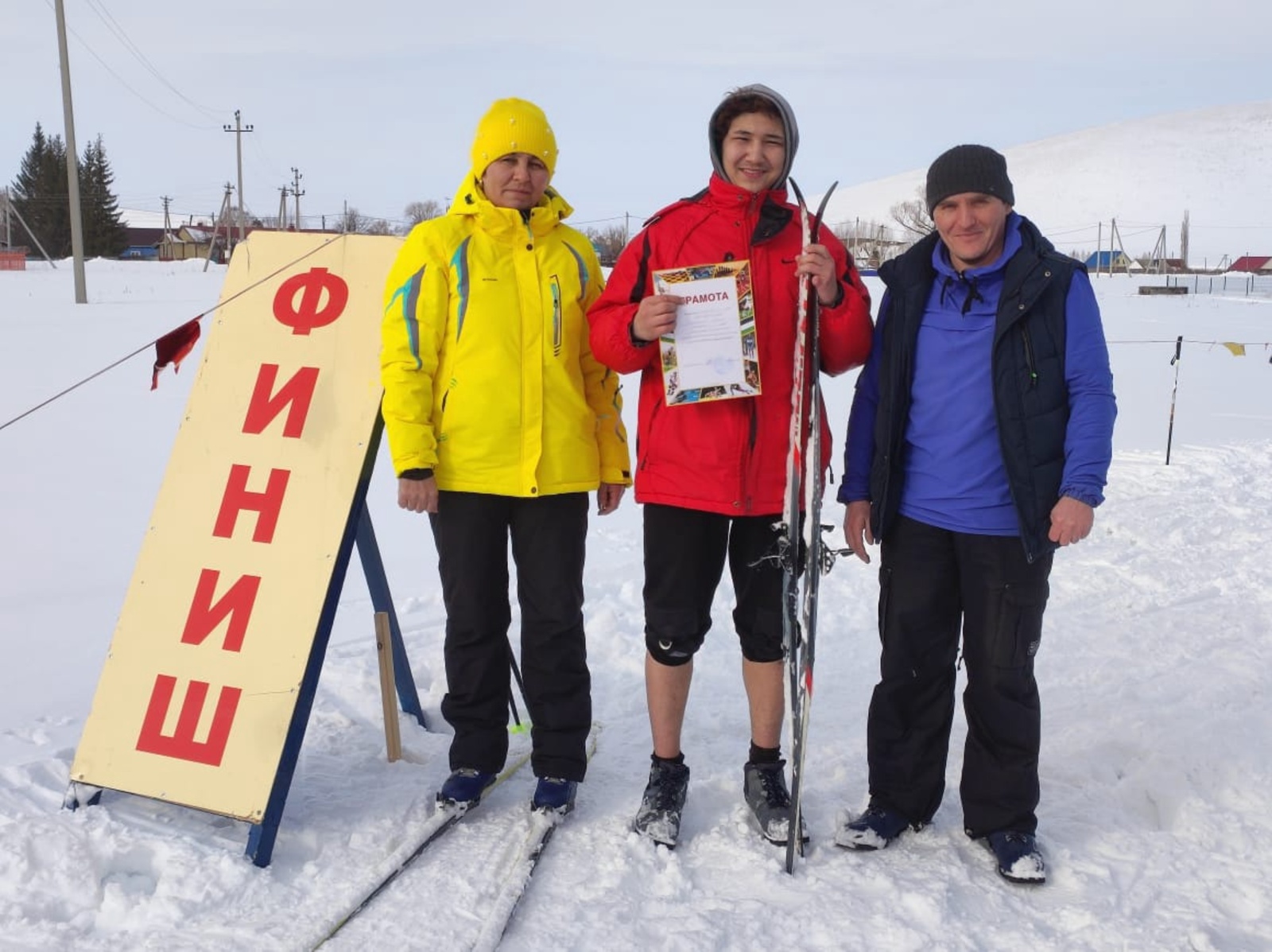 В Зианчуринском районе Башкирии среди обучающихся 5-8 классов прошли соревнования по лыжным гонкам