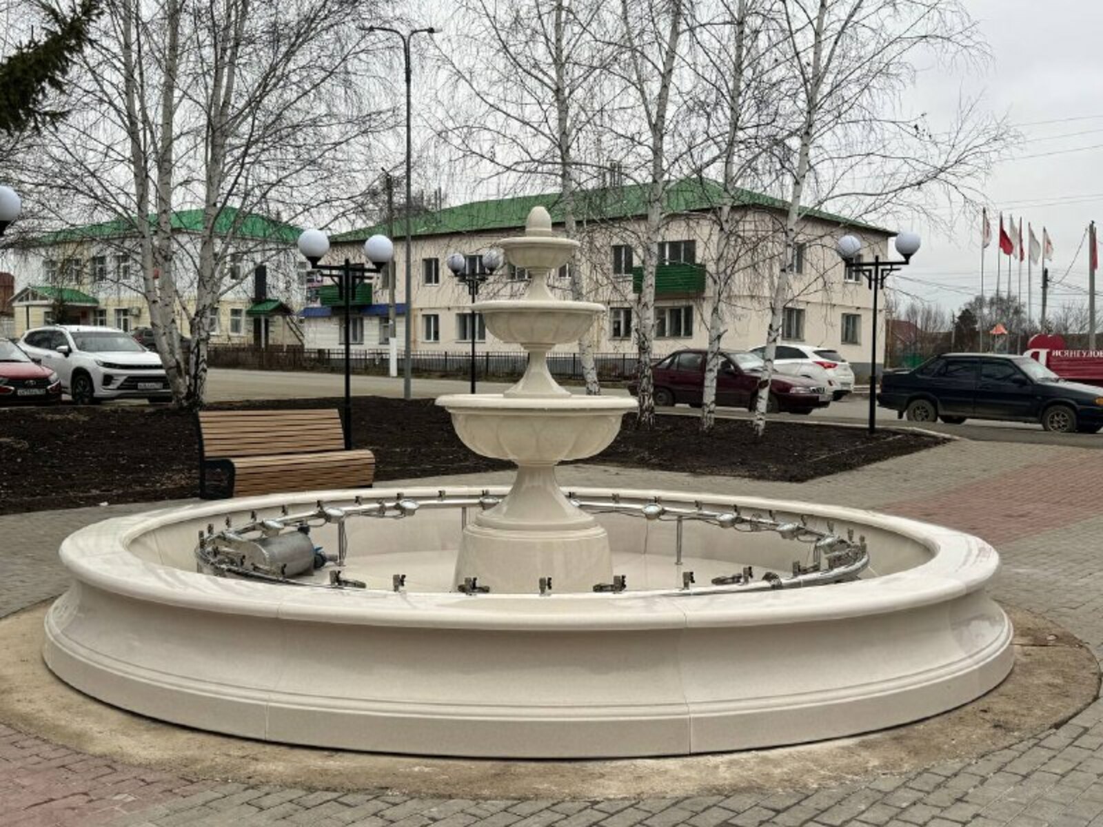 В Зианчуринском районе благоустроили сквер