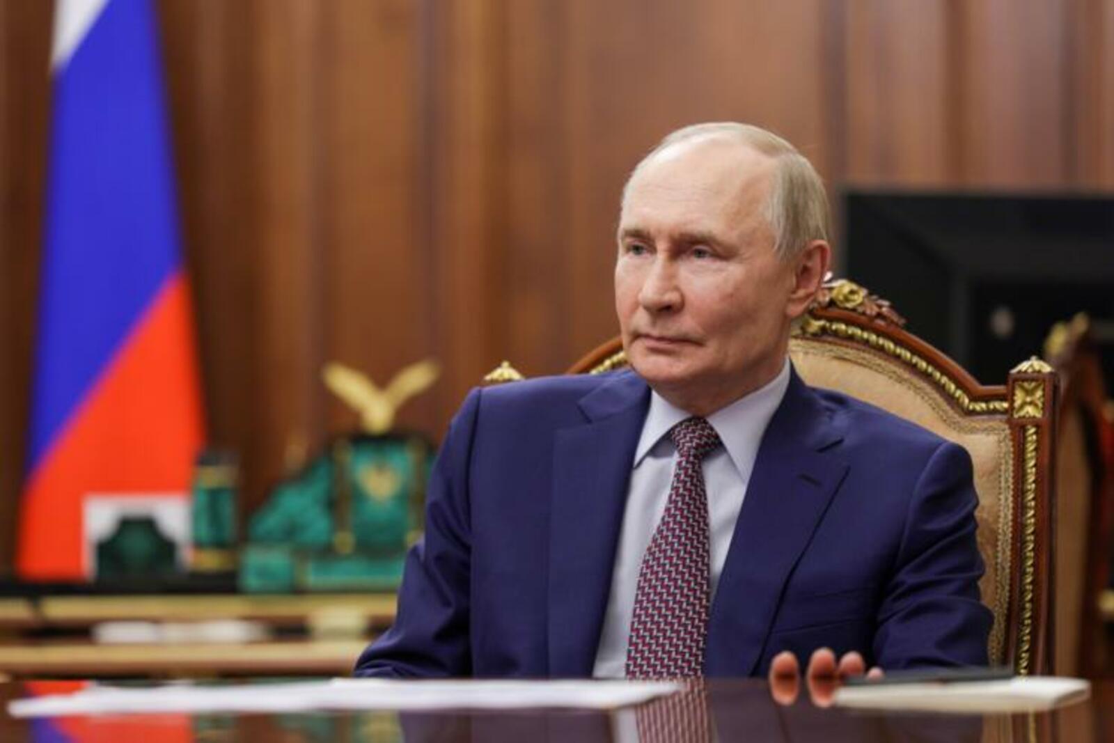 Путин присудил премию за вклад в укрепление единства нации