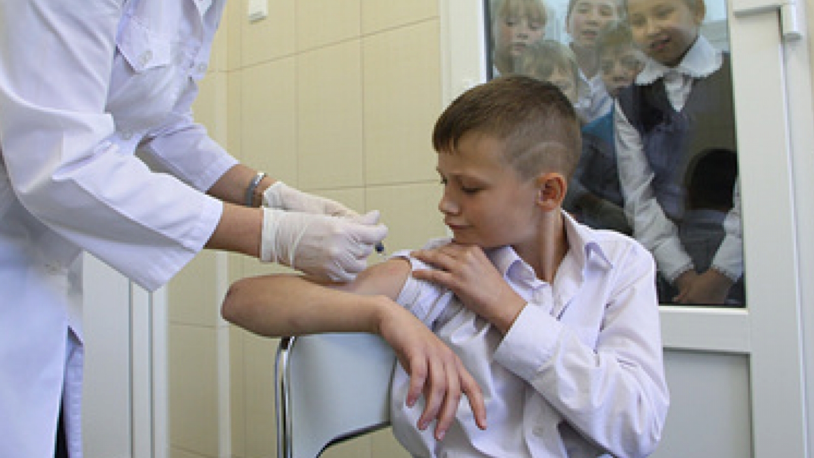 В Башкирии начнут вакцинировать подростков от Covid-19