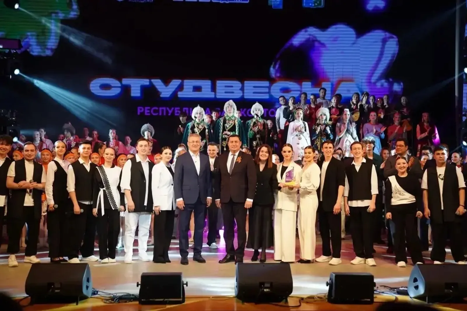 Радий Хабиров об итогах республиканского фестиваля «Студенческая весна»