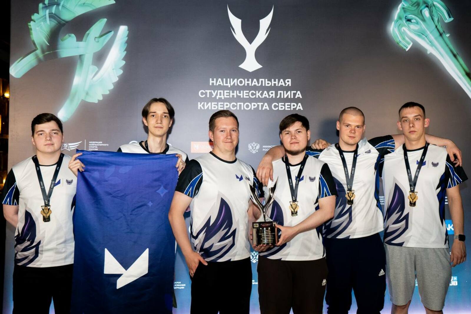Команда Межвузовского кампуса Уфы обыграла всех лидеров страны по киберспорту