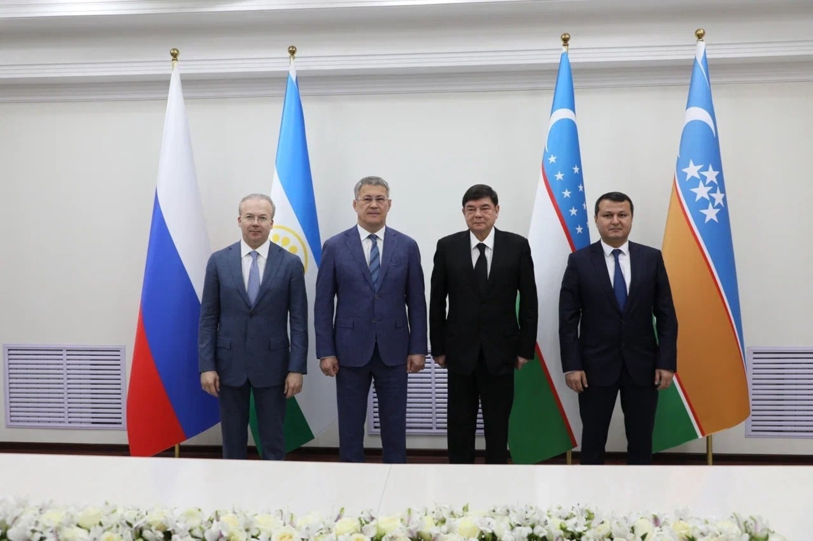 Радий Хабиров: Наша делегация продолжает работу в Узбекистане.