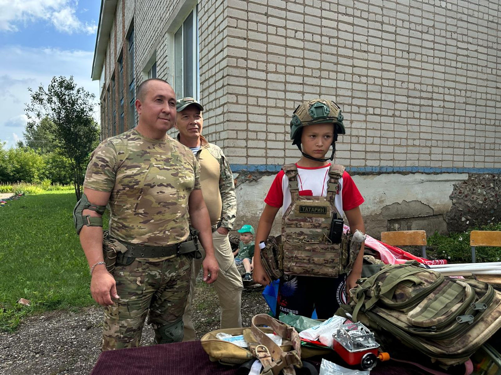 В Башкирии соцкоординаторы фонда «Защитники Отечества» помогают детям бойцам СВО