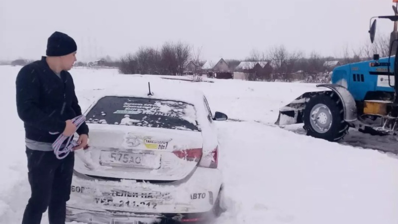 Многодетная семья из Башкирии попала в снежный плен