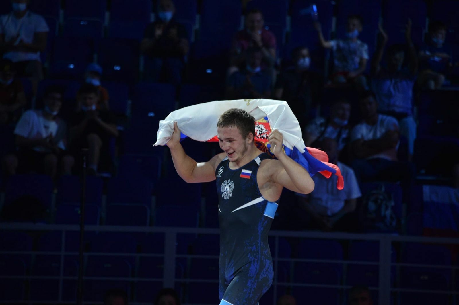Сборная России по греко-римской борьбе завоевала первое место на юниорском чемпионате мира.
