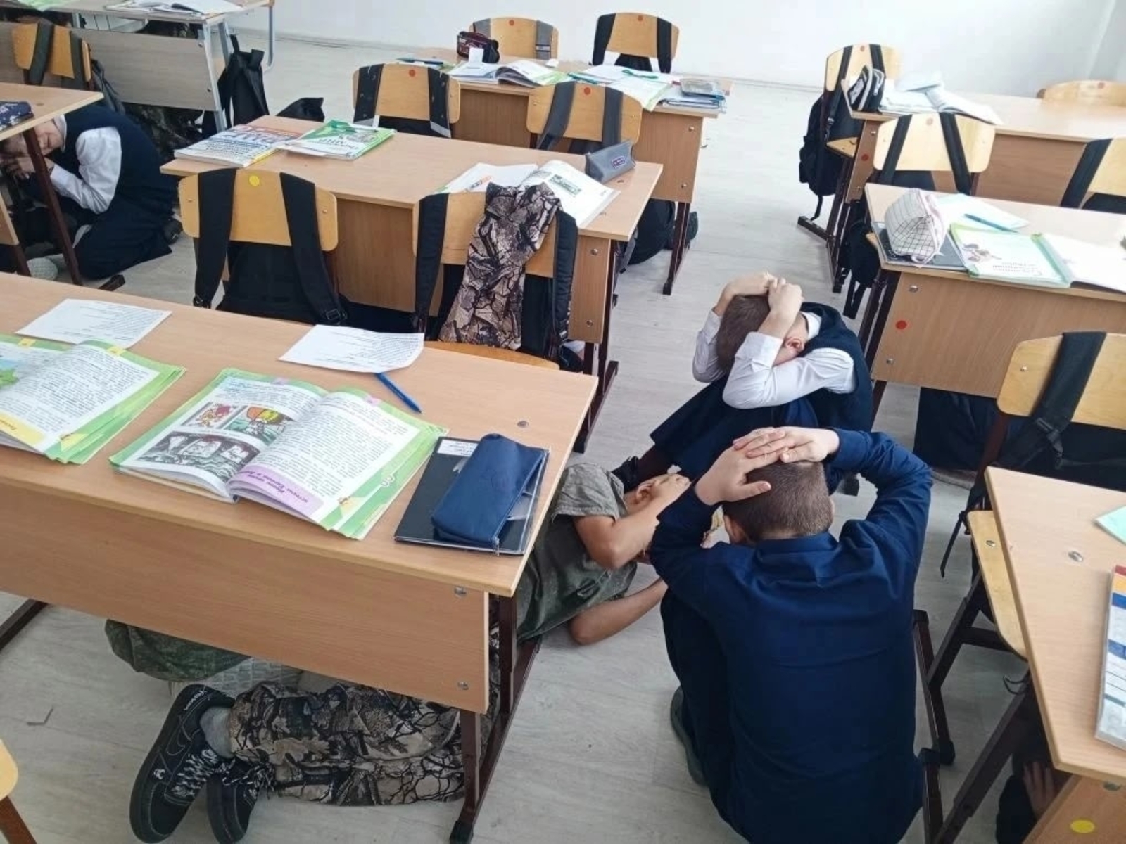 В Зианчуринской школе провели учения по противодействию терроризму