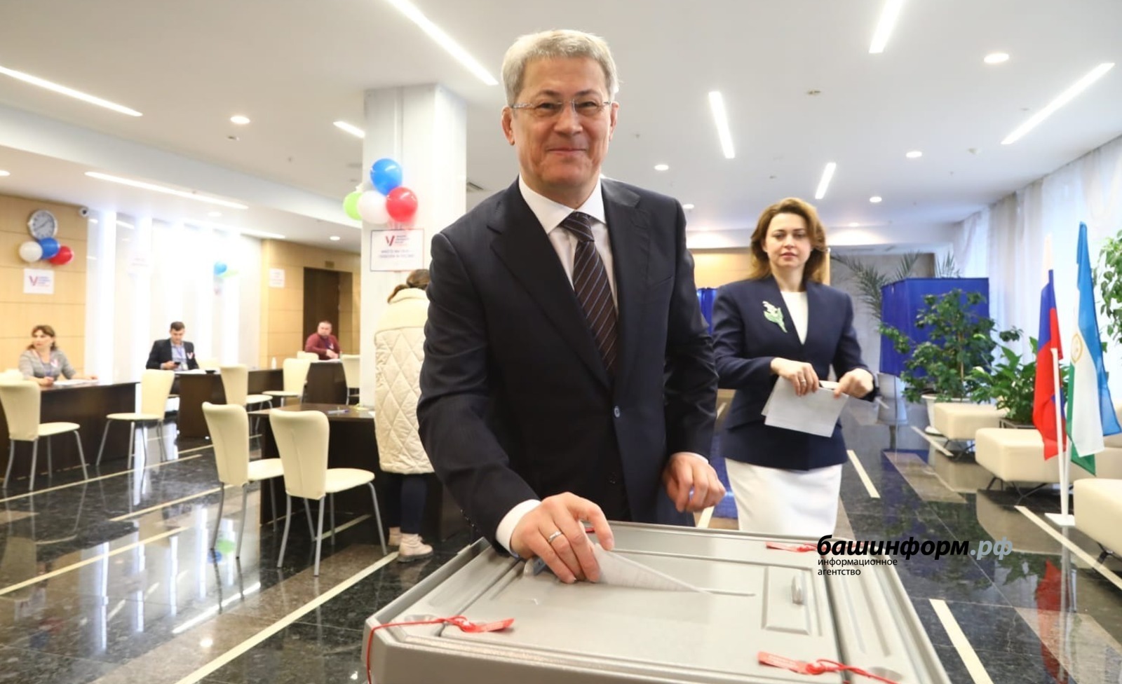 Глава Башкирии проголосовал на выборах президента РФ