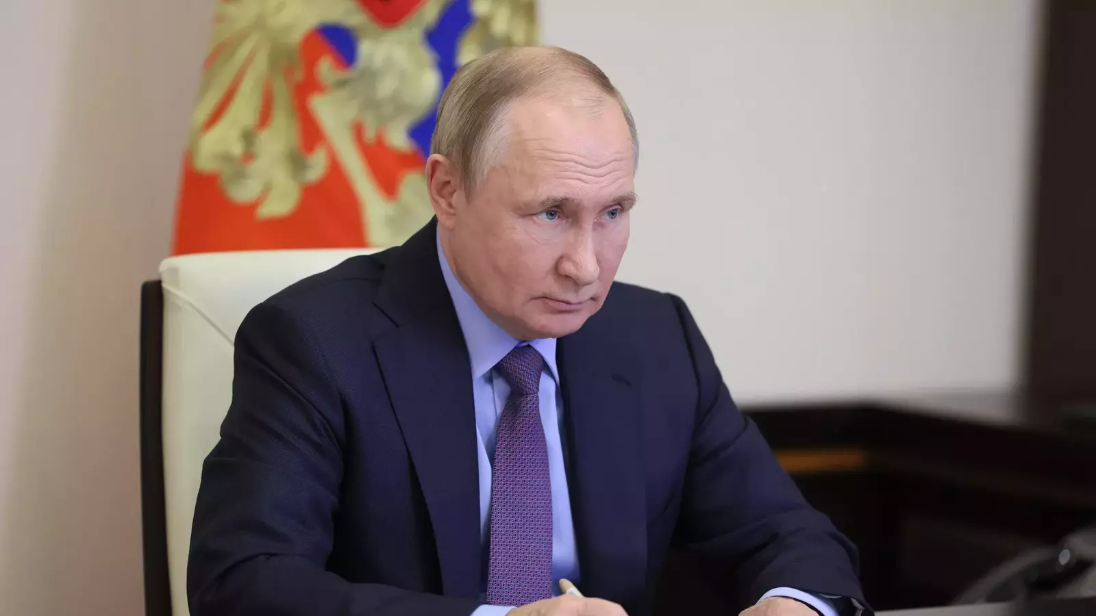 Путин назвал рост ВВП в три процента за год хорошим результатом