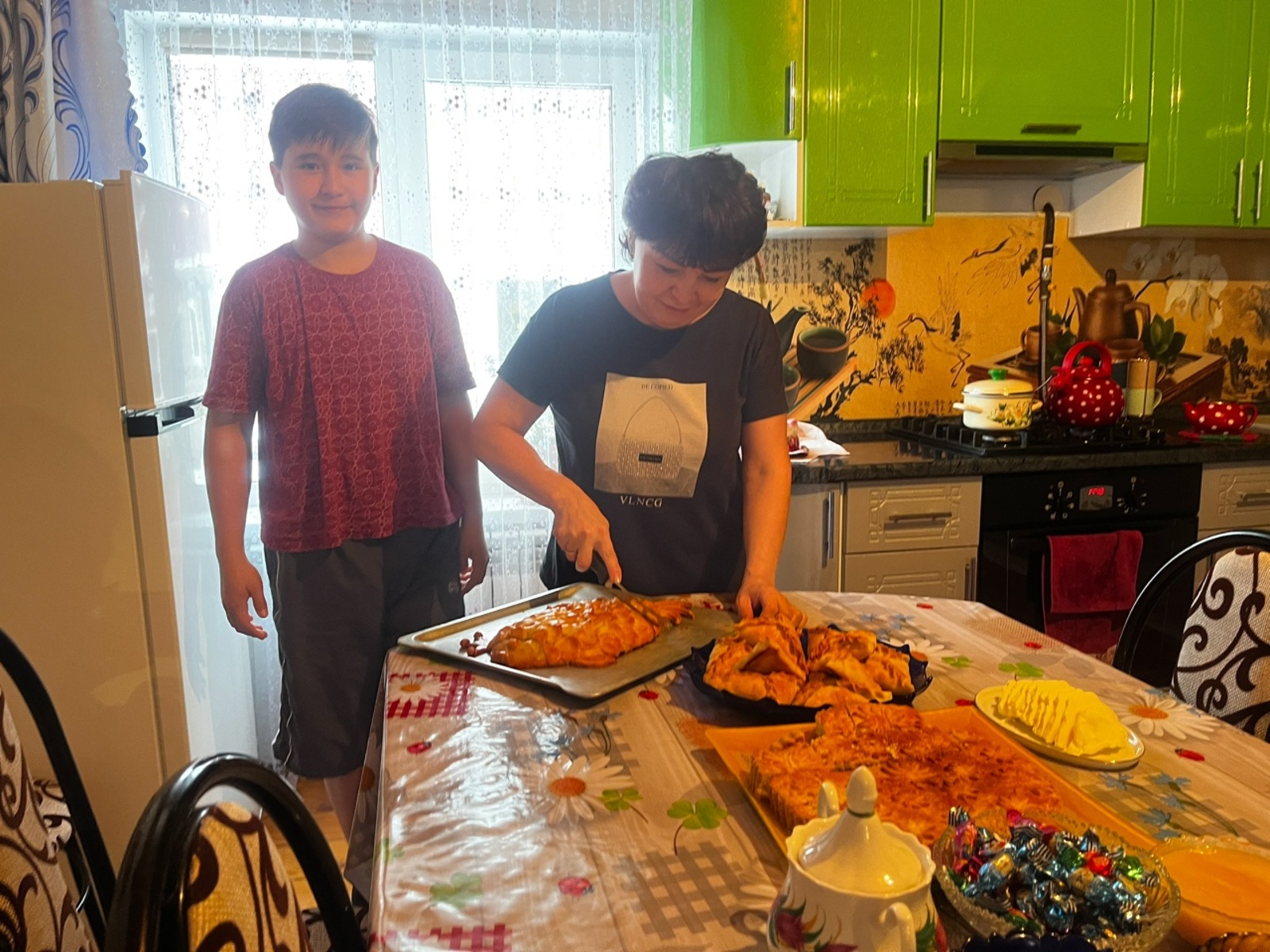 Куры, монстрики и ручной петух. О необычном увлечении мальчика из Исянгулово