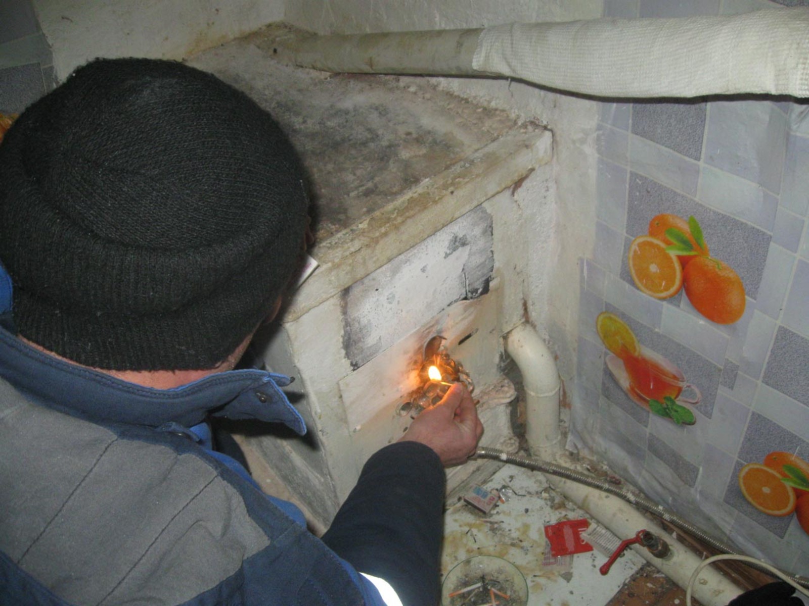 В Башкирии 3 человека отравились угарным газом