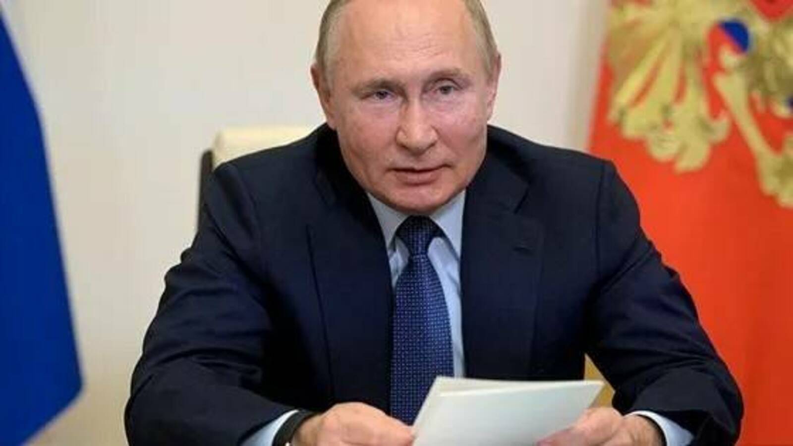Путин похвалил аграриев за высокие показатели сбора урожая.