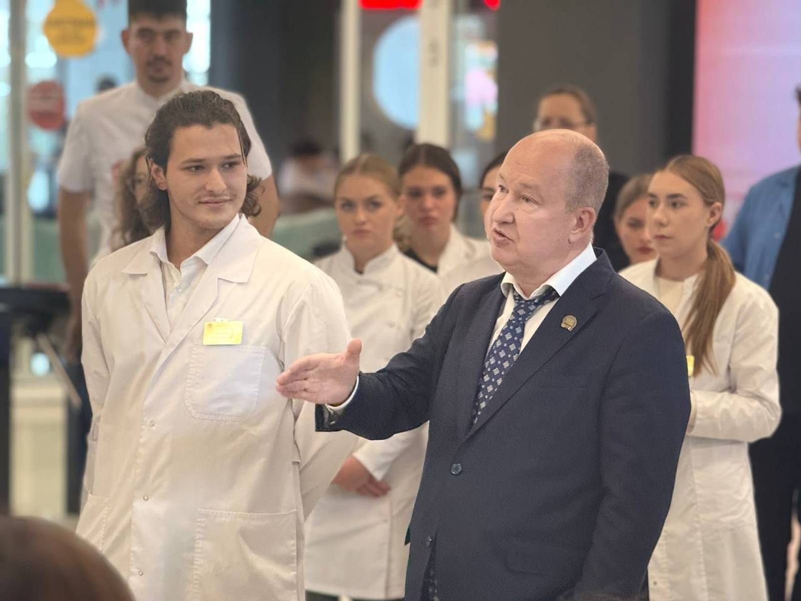 В Межвузовском студенческом кампусе Уфы открылась фотовыставка БГМУ