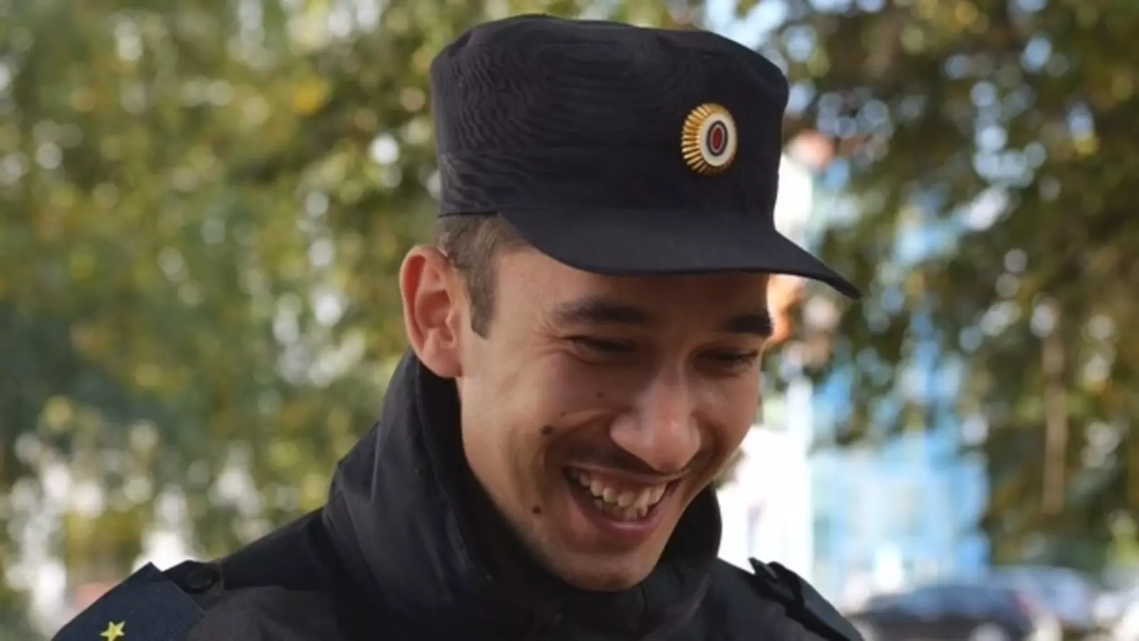 В Башкирии молодой полицейский спас жизнь прохожему