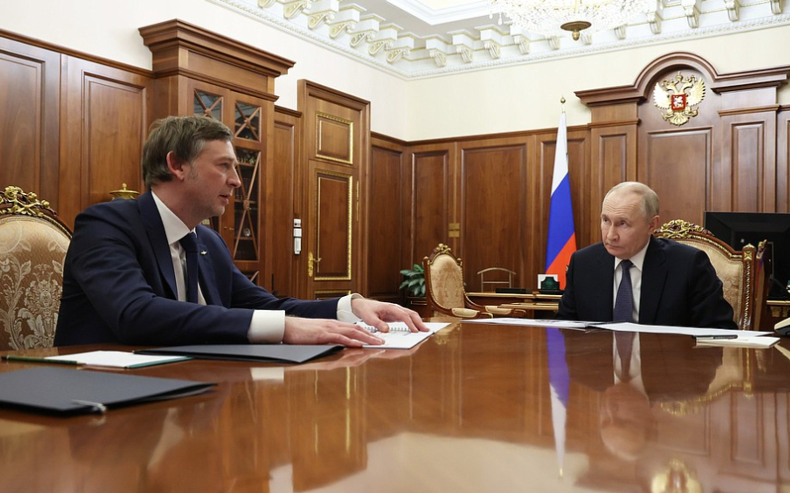 Путин провёл встречу с главой компании «Аэрофлот» Сергеем Александровским