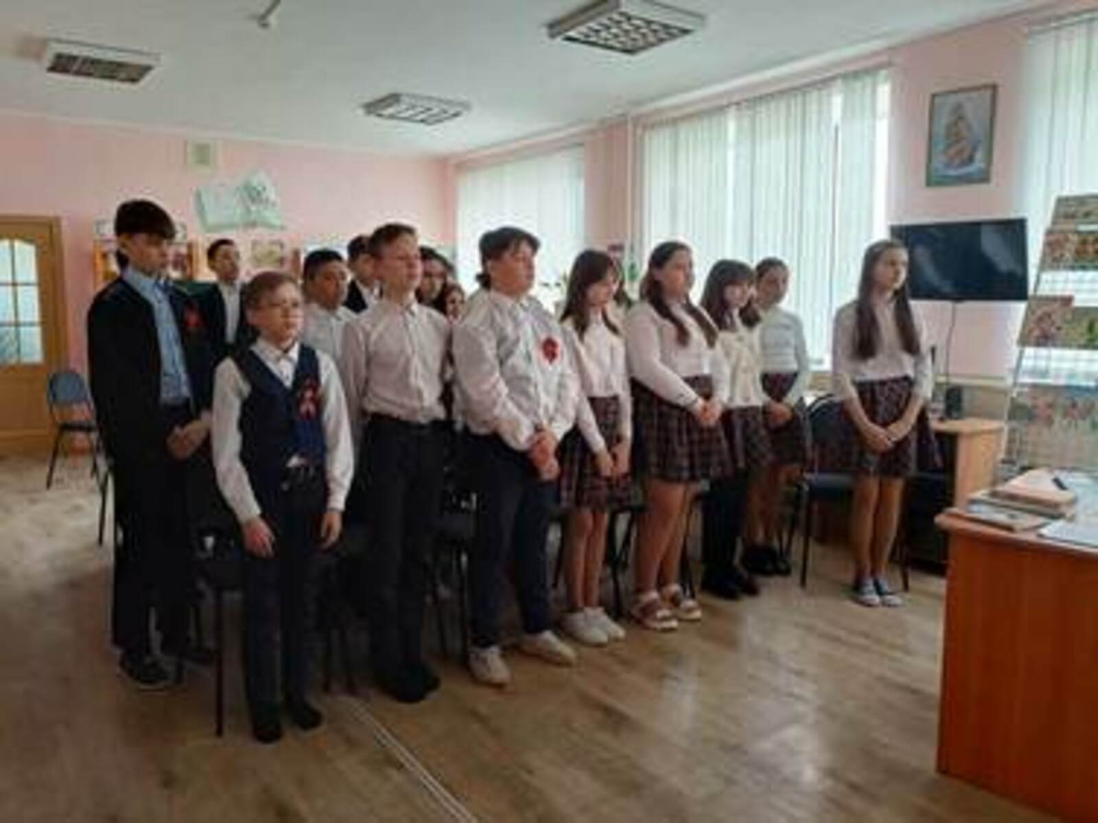 В Детской модельной библиотеке Чекмагушевского района Республики Башкортостан прошёл день фронтовой поэзии «Поэзия моя, ты – у окопа»