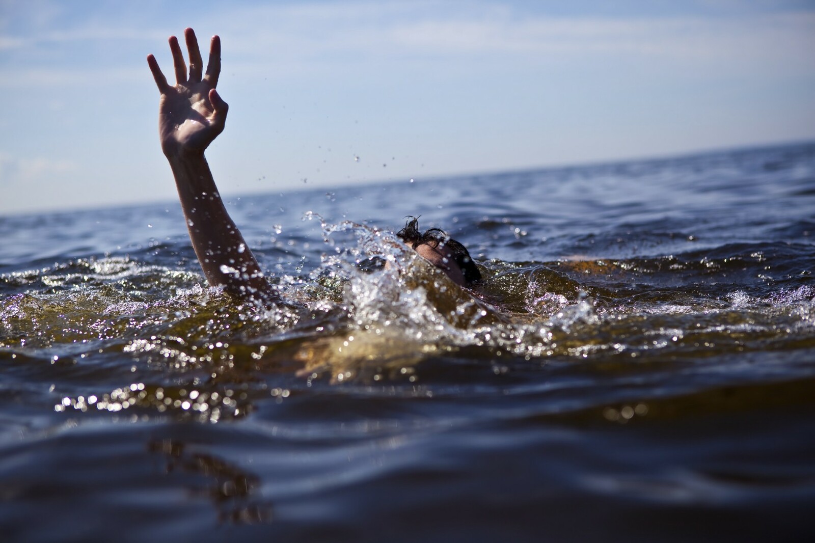 В Башкирии ребенок заплыл на глубину и начал тонуть