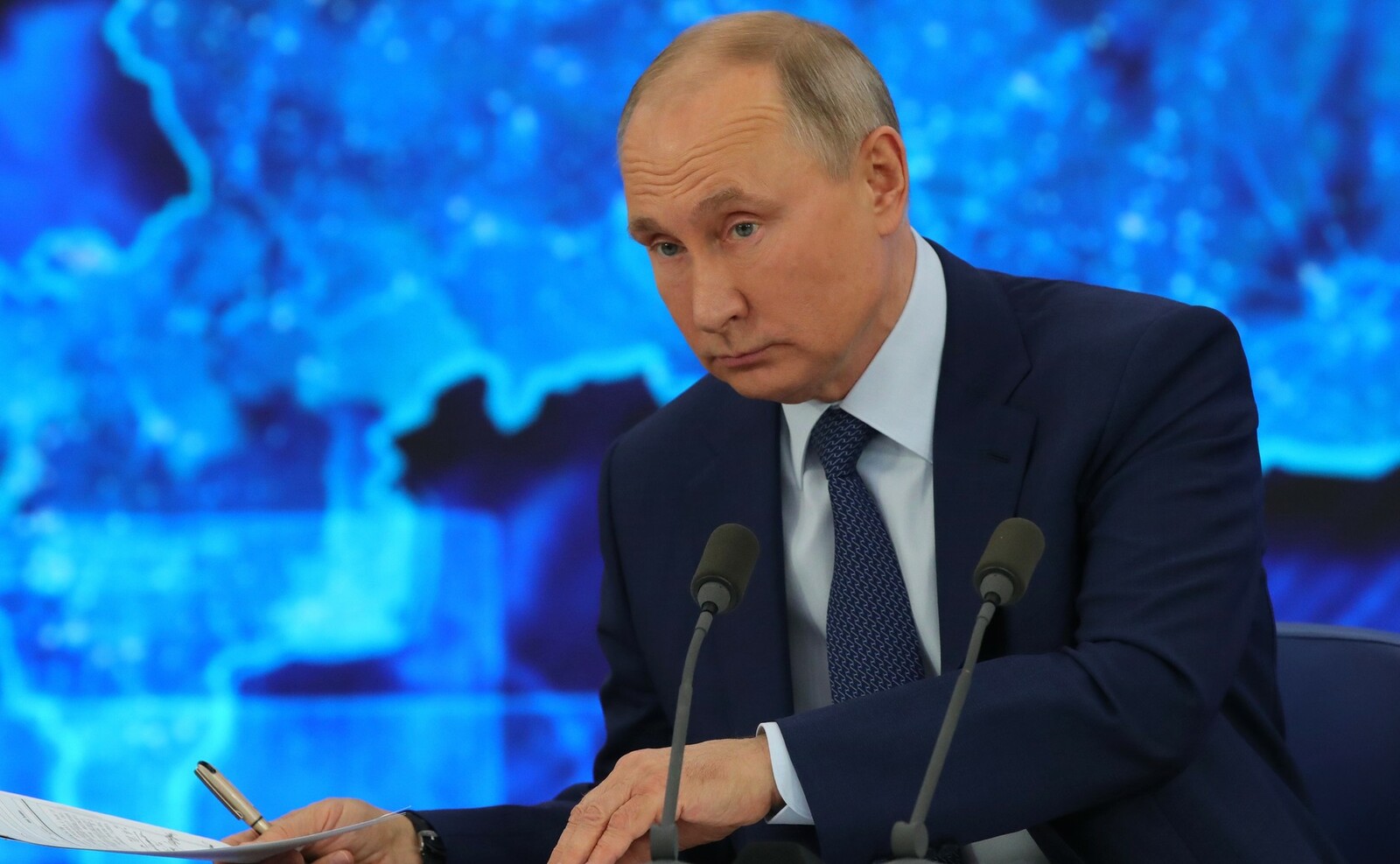Путин 12 мая проведет совещание по экономическим вопросам