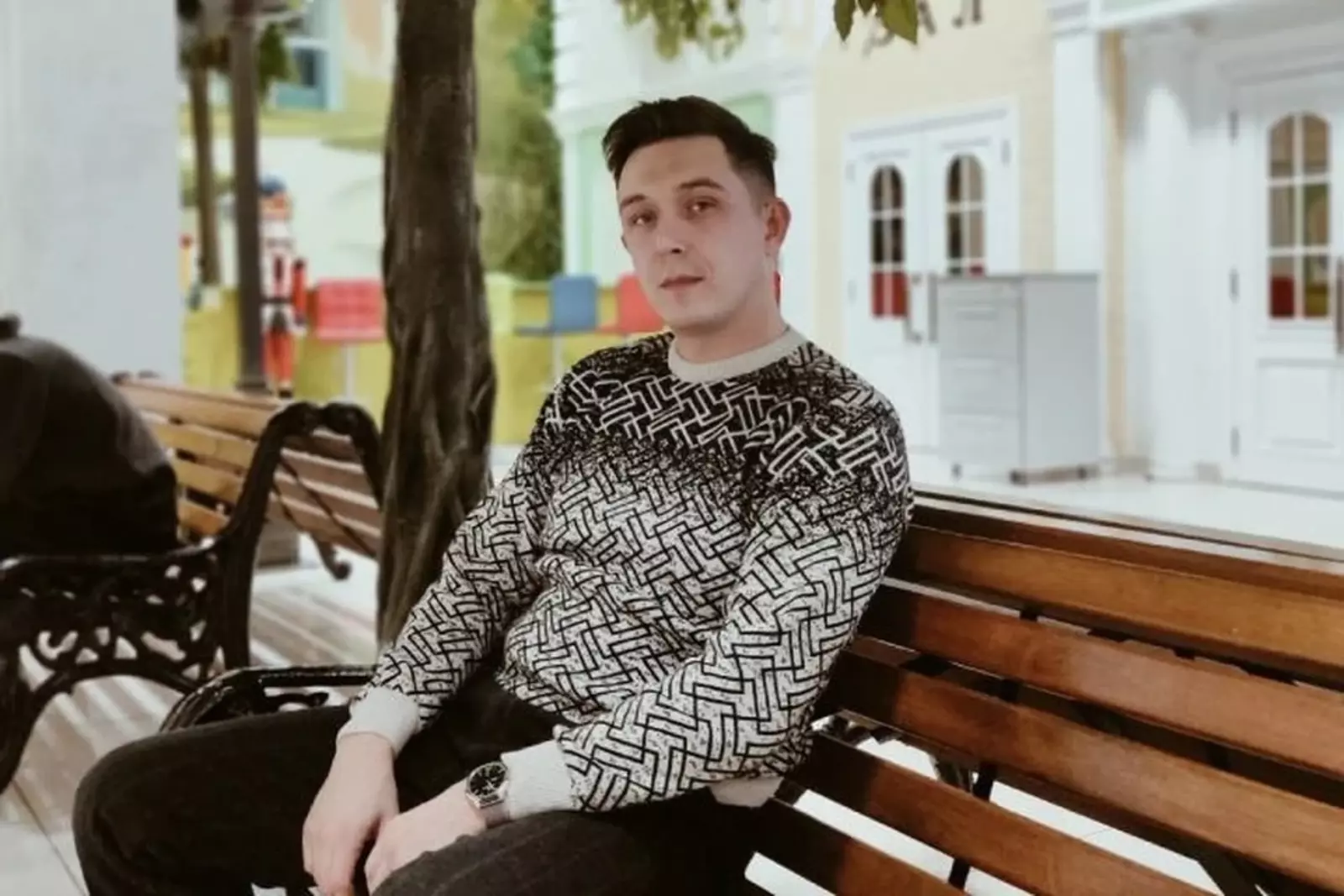 «Сразу оделся и побежал»: в Башкирии мужчина спас трех девочек-сестер из пожара