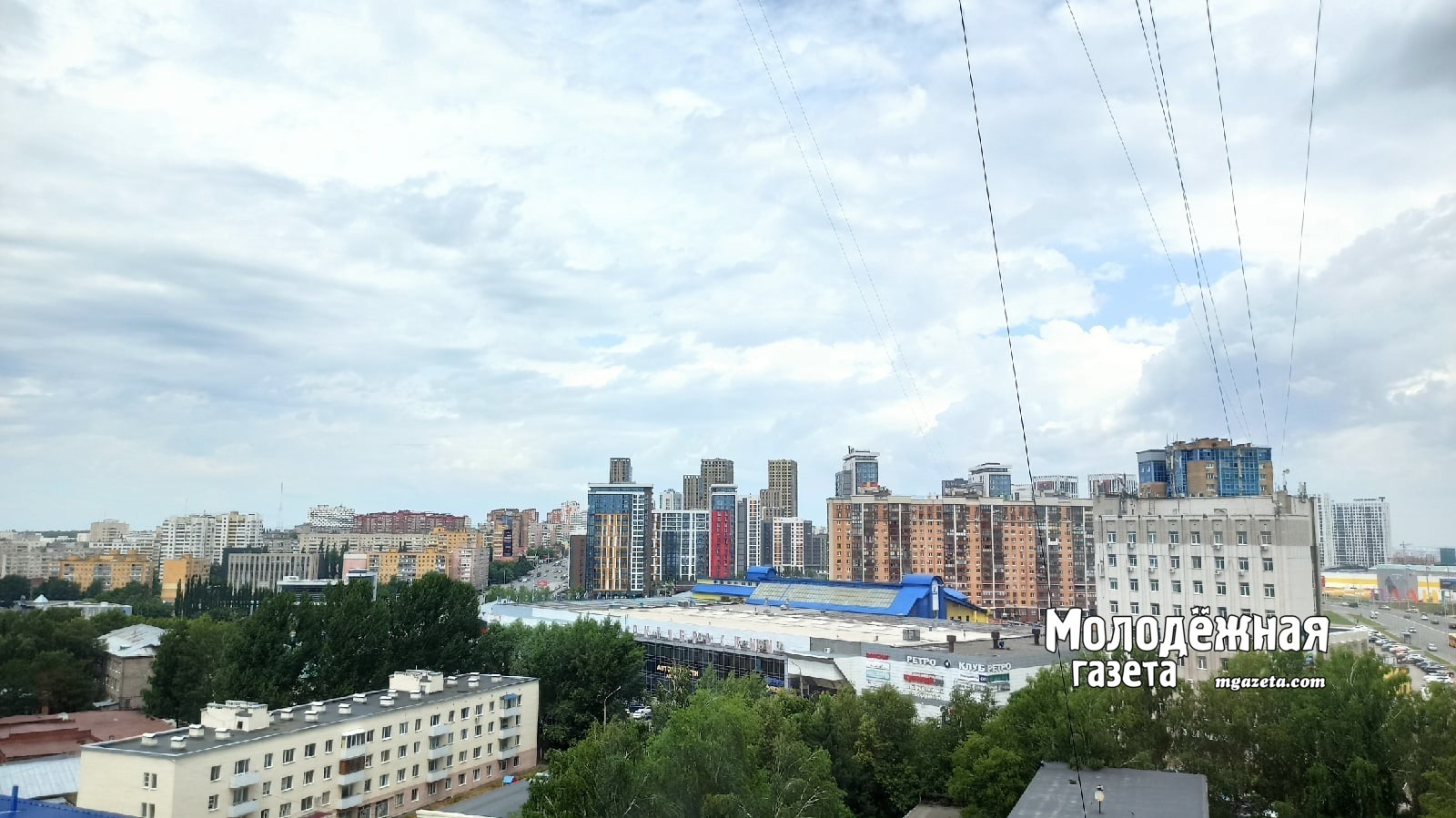 Минстрой России расширяет цифровые сервисы ЖКХ: домовые чаты переходят в MAX