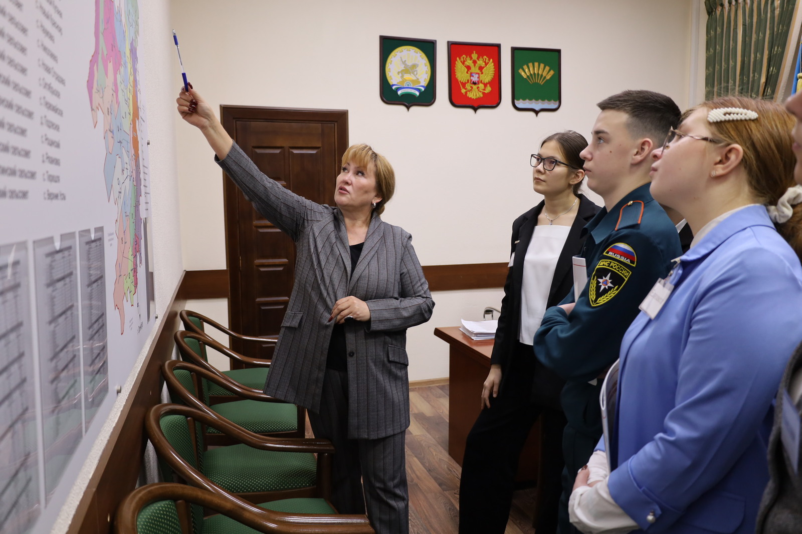 Школьники Стерлитамакского района попробовали себя в роли муниципальных служащих