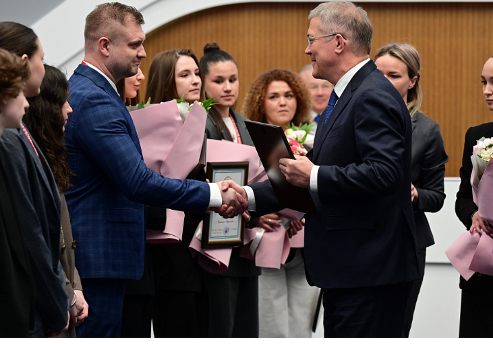 Радий Хабиров поздравил команду «Агидель» с победой