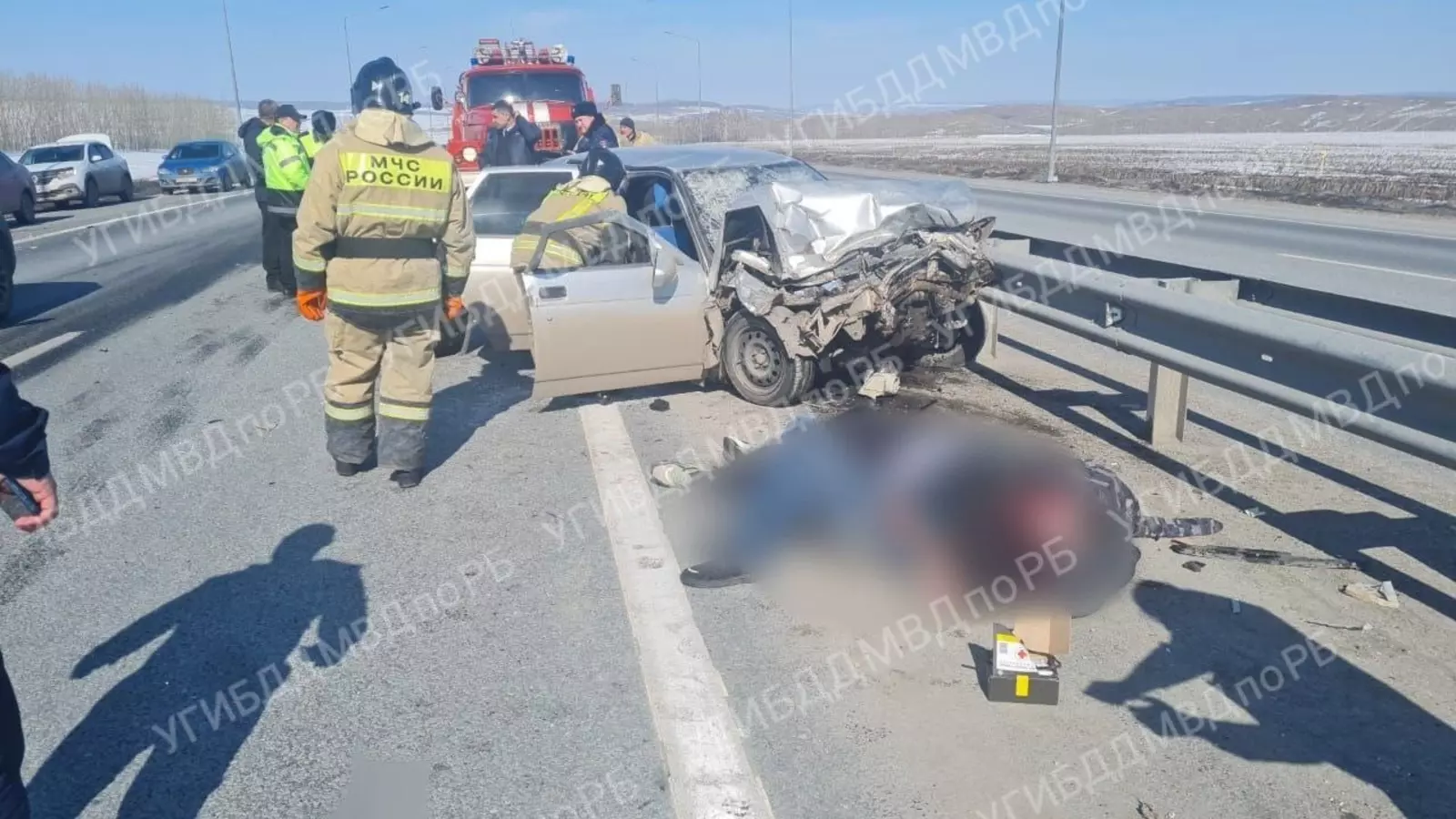 Один погиб и двое пострадали в аварии с грузовиком на трассе в Башкирии