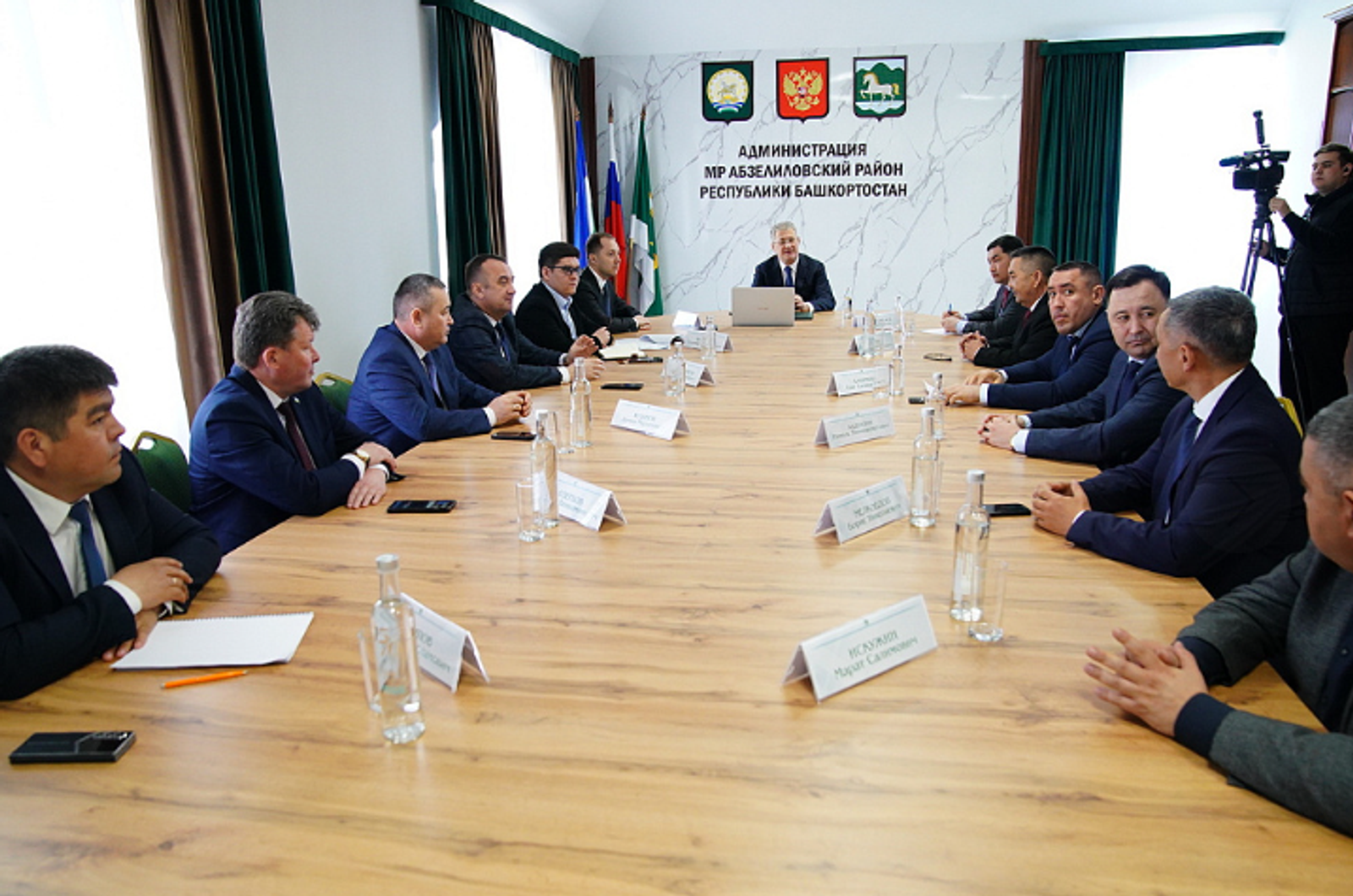 Радий Хабиров встретился с главами муниципалитетов Зауралья